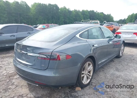 2013 Tesla Model S from USA, damaged, VIN 5YJSA1CN4DFP26552